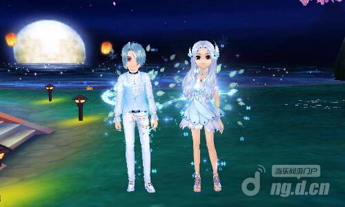 图4冰蓝之羽套装.jpg 图4冰蓝之羽套装.jpg